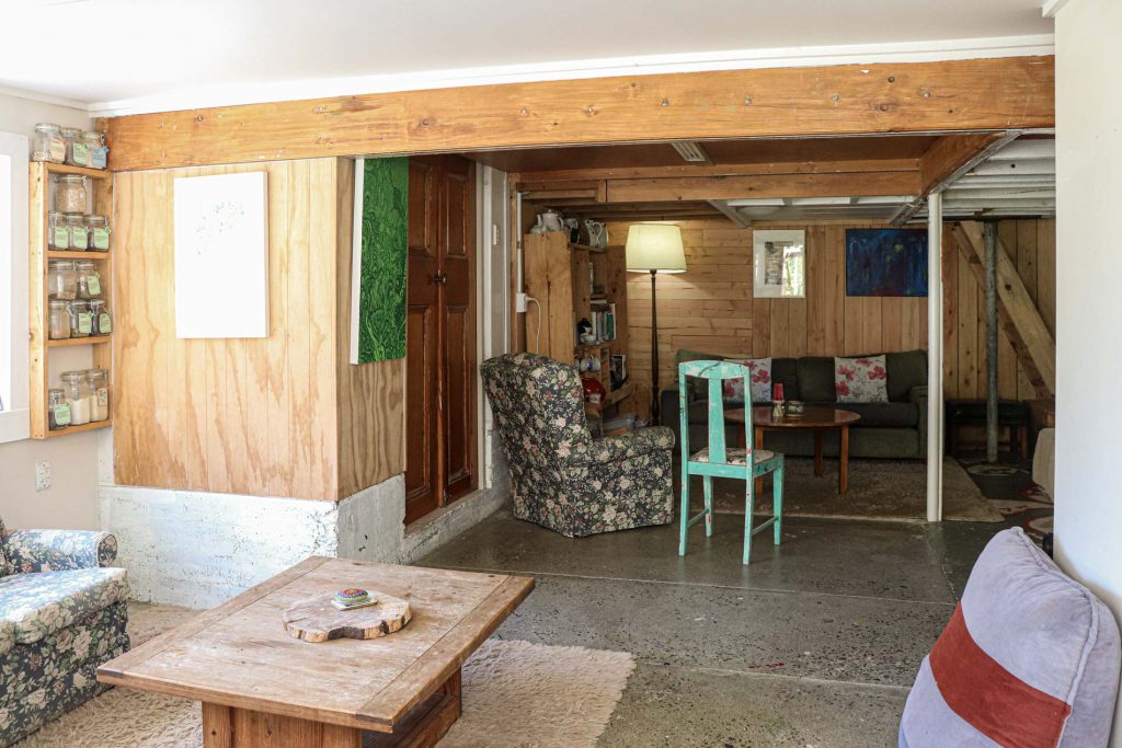 img-gallery-meeting_room_02 Counselling and therapy room at Ruby Retreat